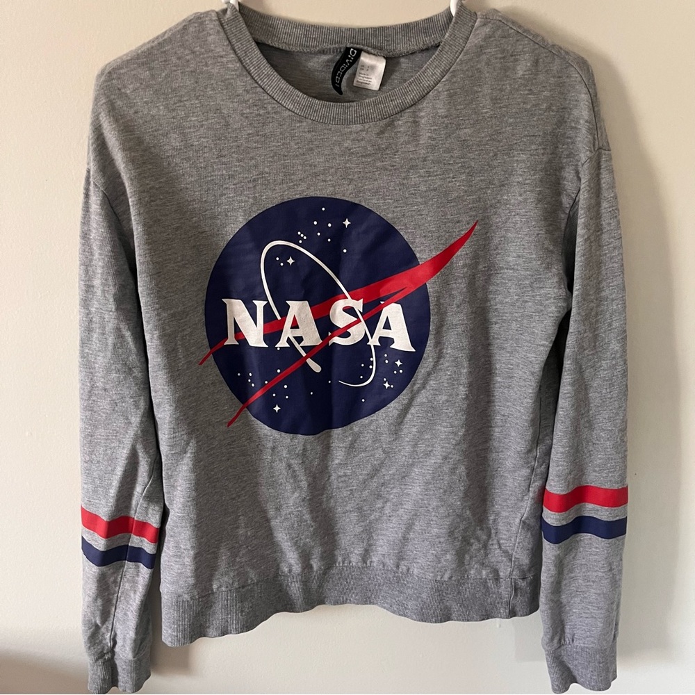 Gray NASA shirt